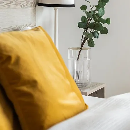 Sunny Coast With In By Renters Apartment