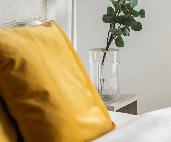 Sunny Coast With In By Renters Apartment