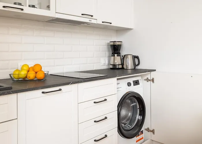 Sunny Coast With In By Renters *